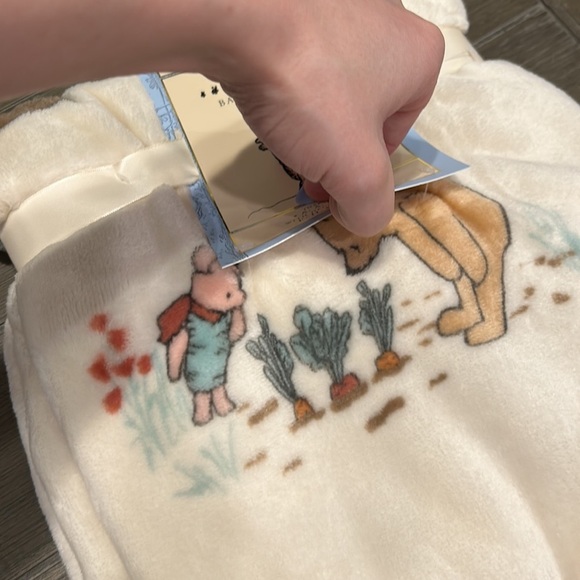 NWT! Winnie The Pooh & Friends Vegetable Garden Baby Blanket - Picture 2 of 6